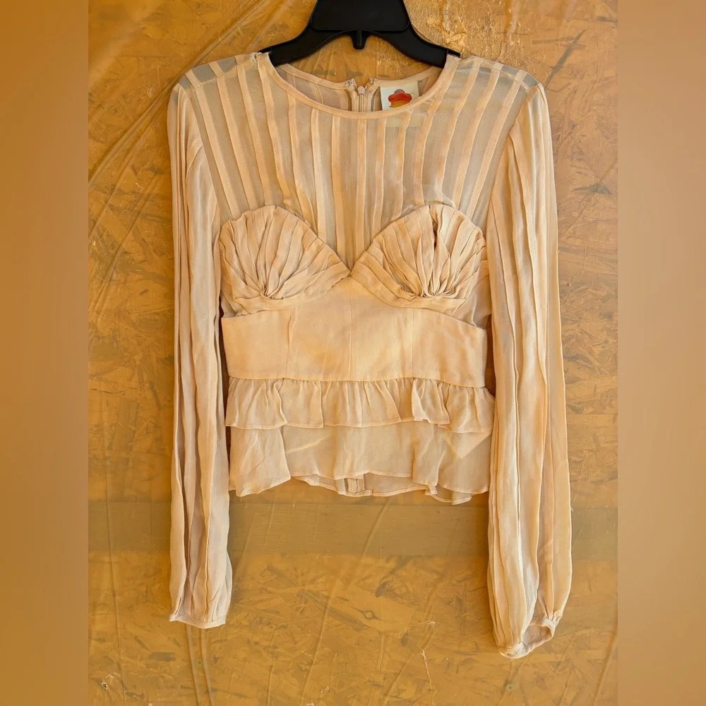 NWOT FARM Rio Pintucked crepe de chine blouse
Size X-Small - Picture 5 of 9